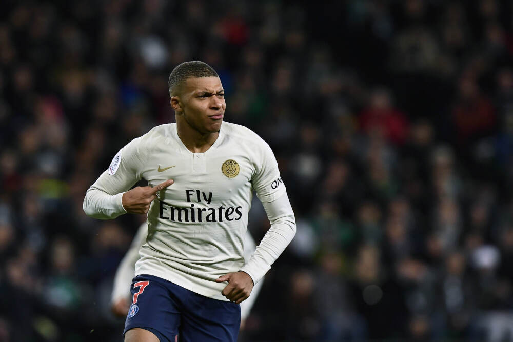 何小鹏首次回应公司改名